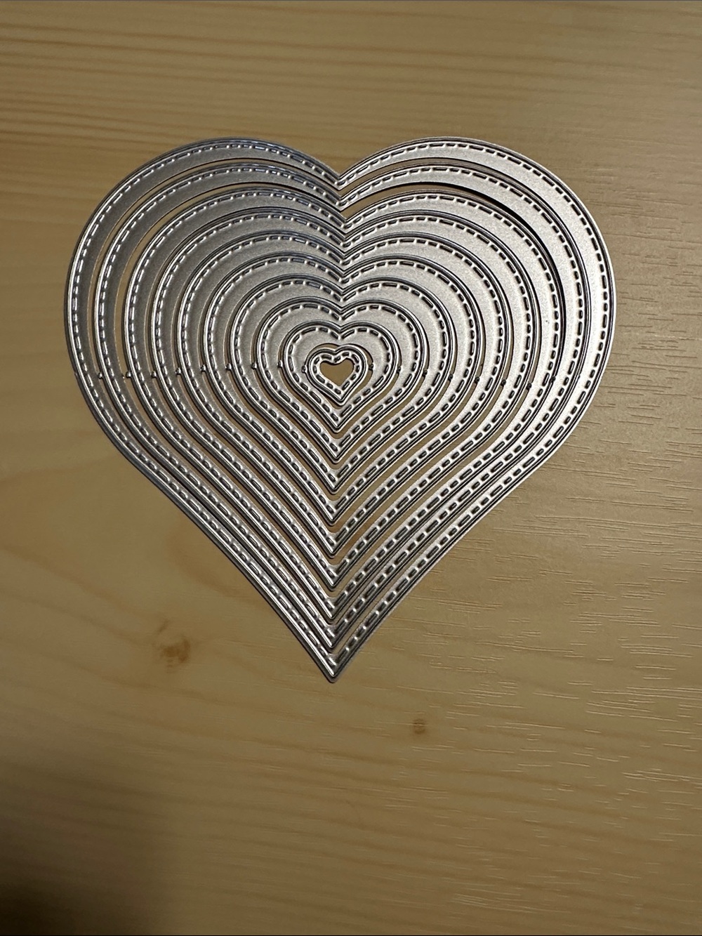 8 Piece Heart Nesting Cutting Dies Set